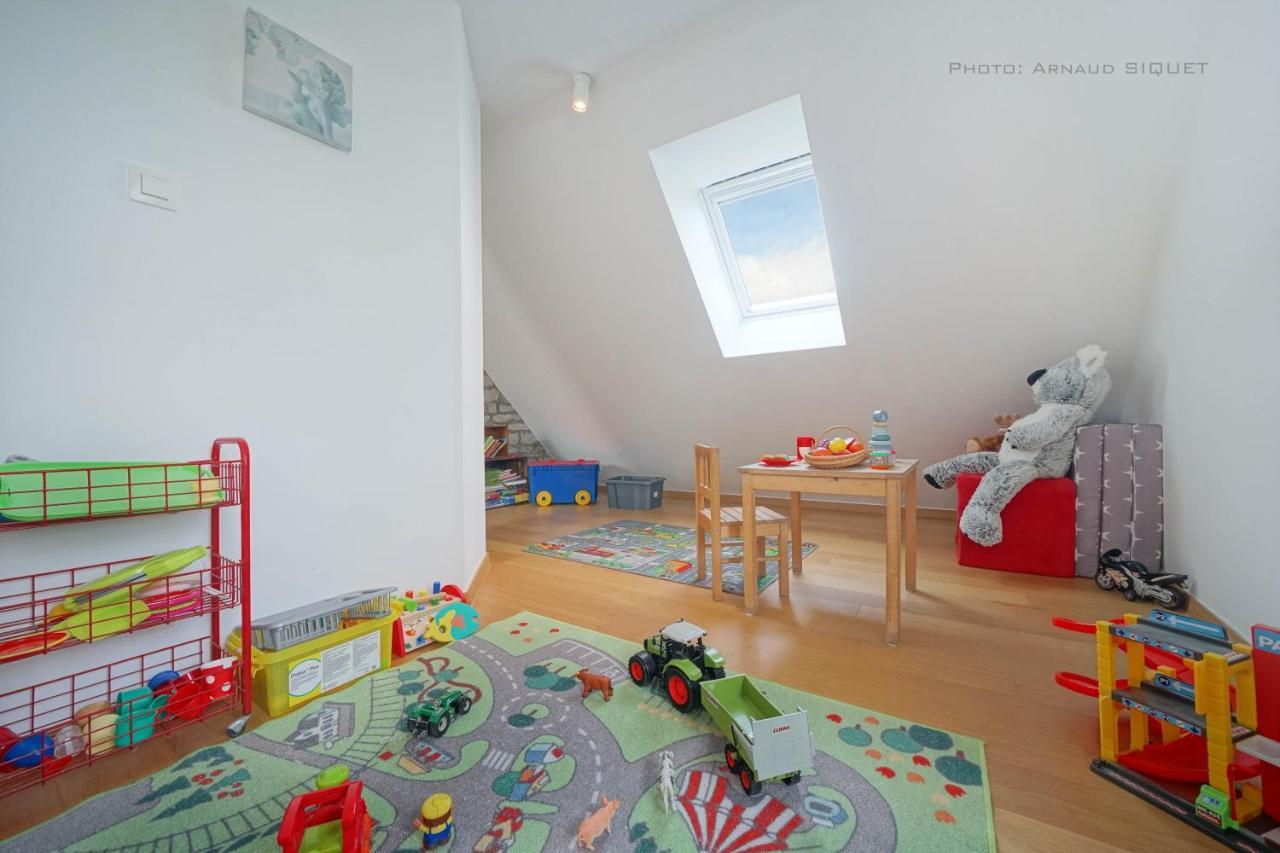 Gite Familial Ferme Des Aujes Falaen Onhaye Zewnętrze zdjęcie